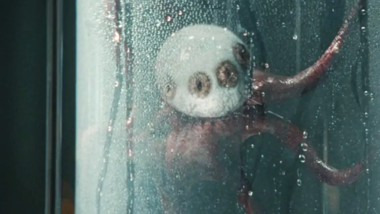 The Series' Gazing Monster Becomes Scarier In a New Way in Episode 7